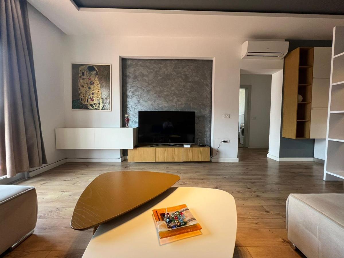 Kreilux Valona Appartement Vlorë Buitenkant foto