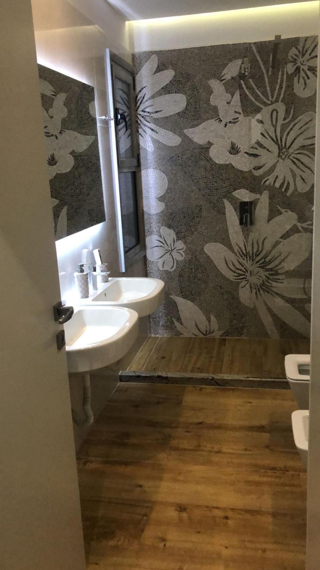 Kreilux Valona Appartement Vlorë Buitenkant foto