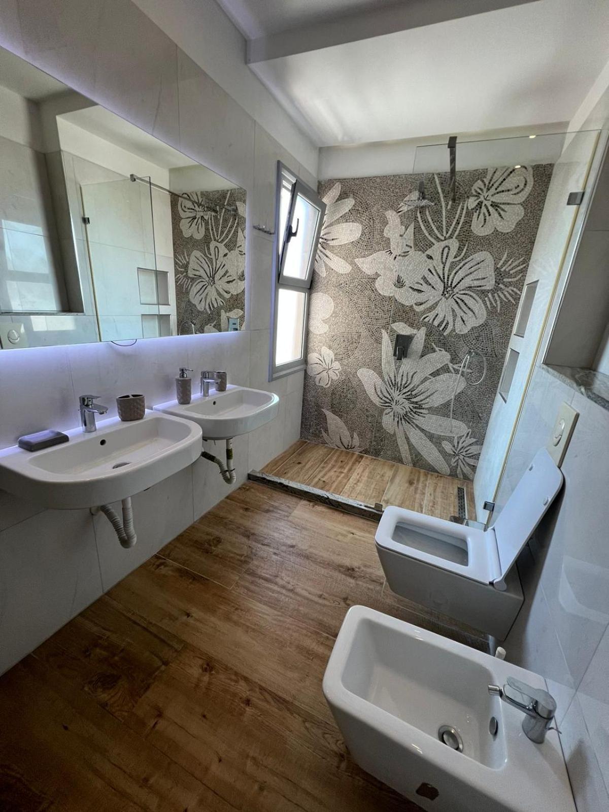 Kreilux Valona Appartement Vlorë Buitenkant foto
