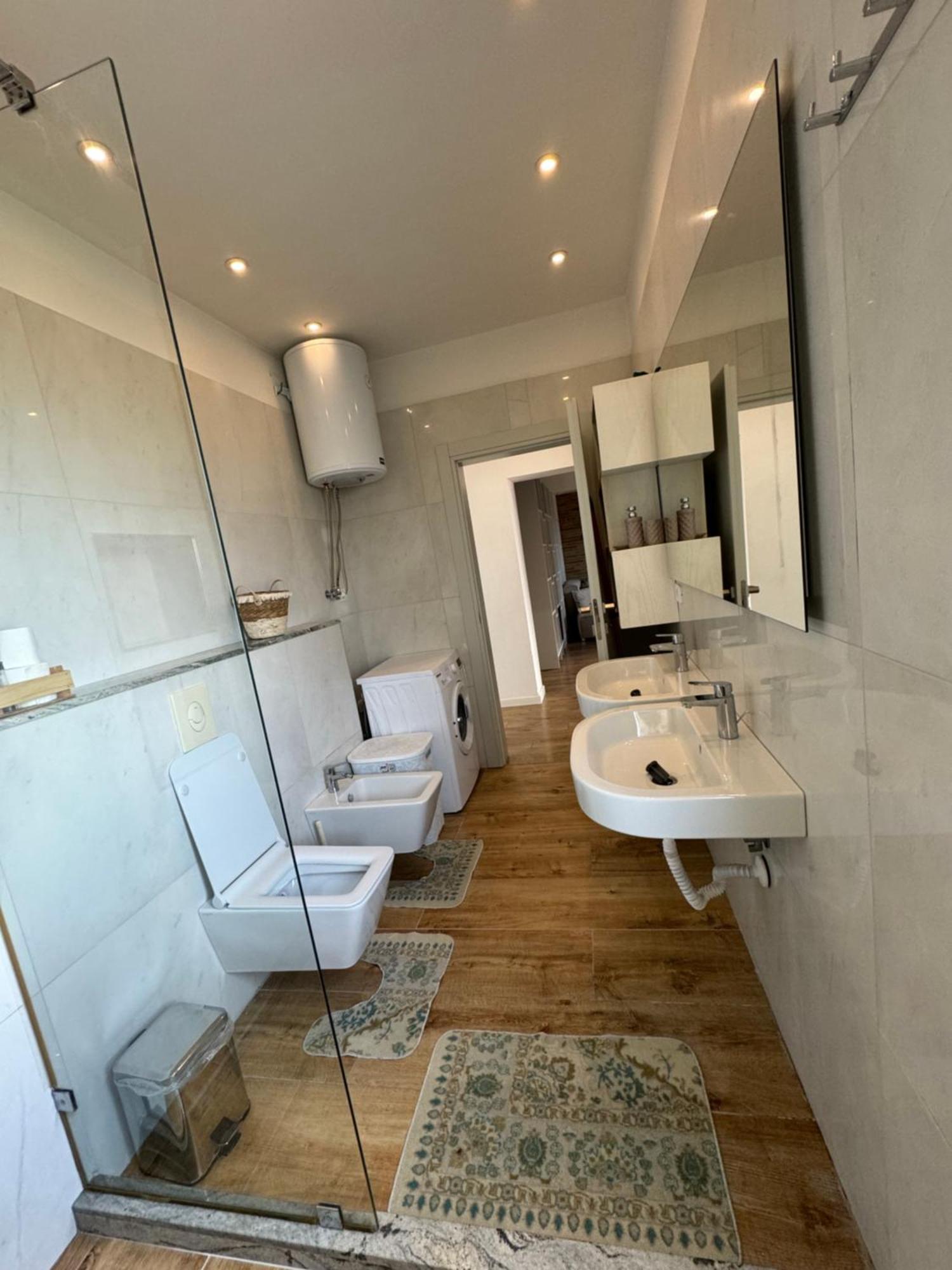 Kreilux Valona Appartement Vlorë Buitenkant foto