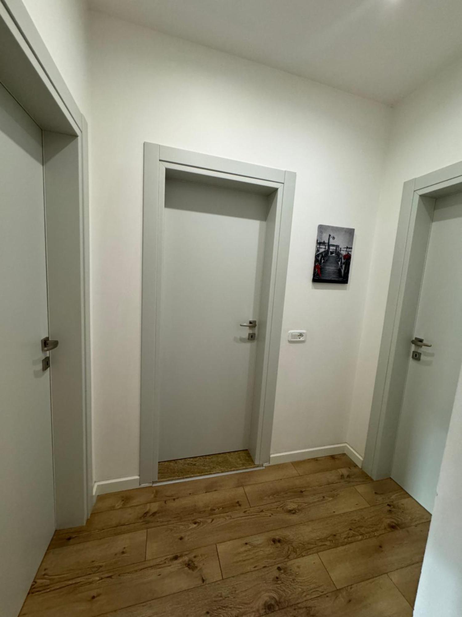 Kreilux Valona Appartement Vlorë Buitenkant foto