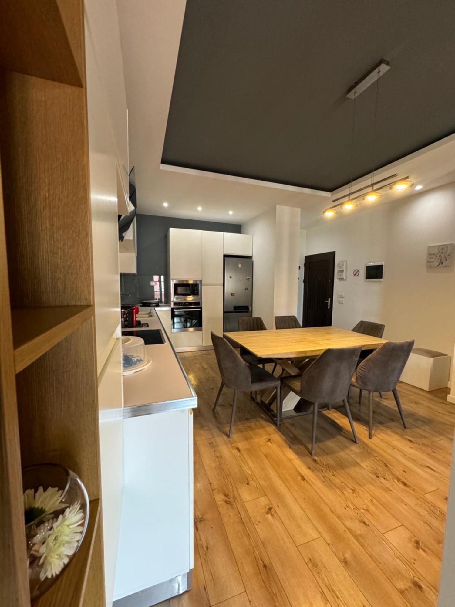 Kreilux Valona Appartement Vlorë Buitenkant foto