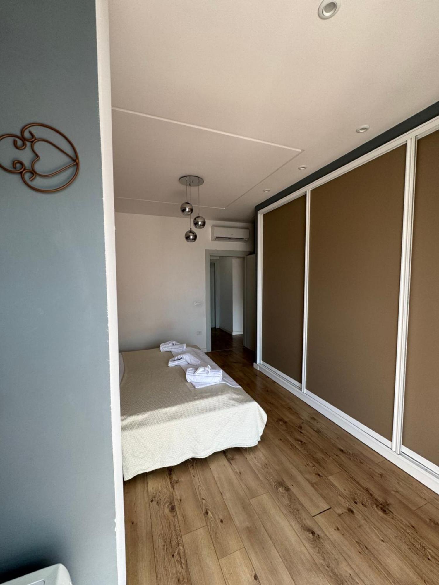 Kreilux Valona Appartement Vlorë Buitenkant foto